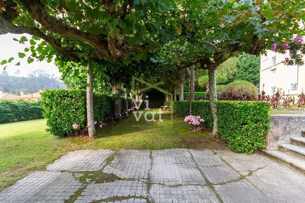 Giardino - Luxury Villa with Garden in Luanco