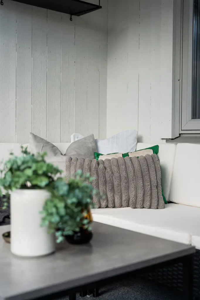 Terrasse - Modern Apartment with Balcony in Central Location