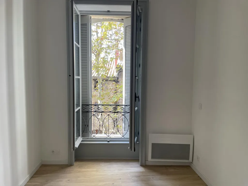 Stanze - City Centre Apartment with Professional Use in Uzès