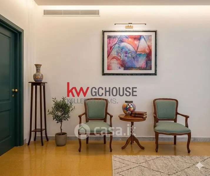Esik - Historic Apartment with View in Salerno