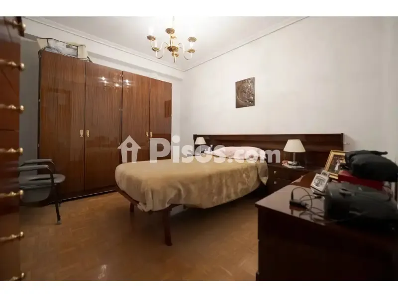 Magamistoad - 3-Bedroom Flat with Ascensor in Eibar