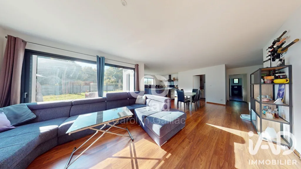 Séjour - Maison contemporaine avec terrasse à Saint-Étienne-de-Tulmont