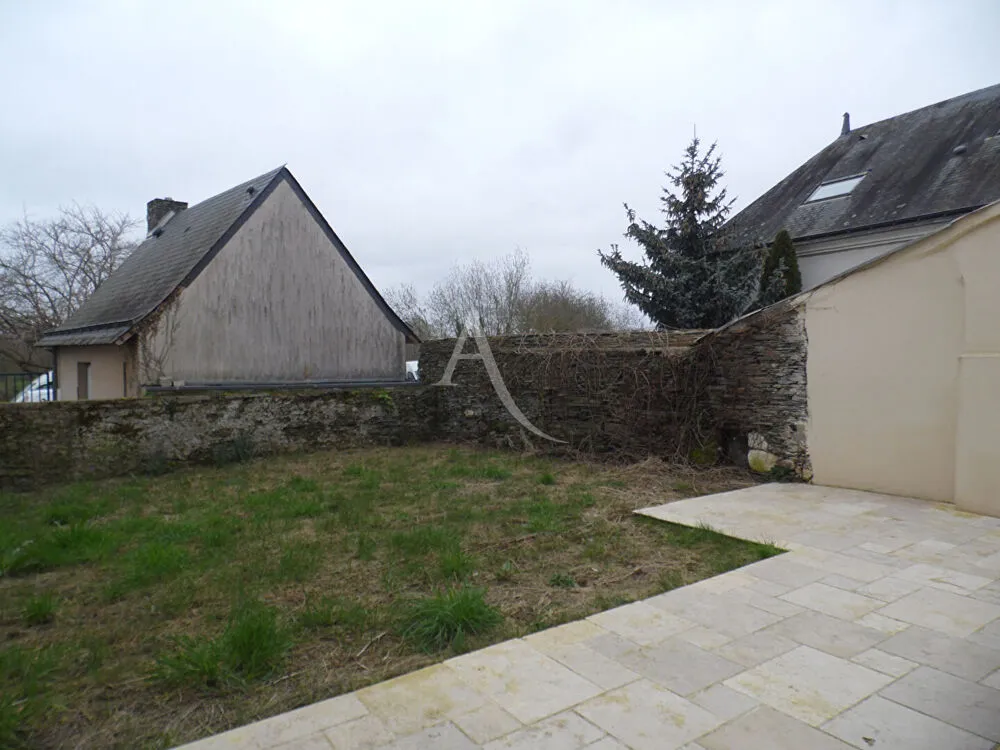 Jardin - Maison de Bourg Rénovée avec Jardin à Juigné-sur-Loire