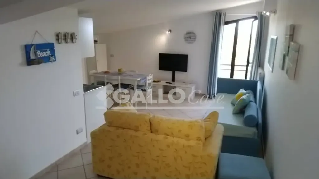 Séjour - Multi-Unit Villa with Terraces in Marano Marchesato