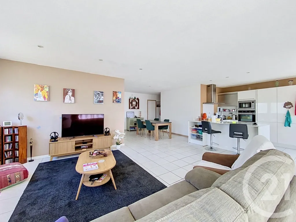 Séjour - Appartement T4 avec Balcons à Agde