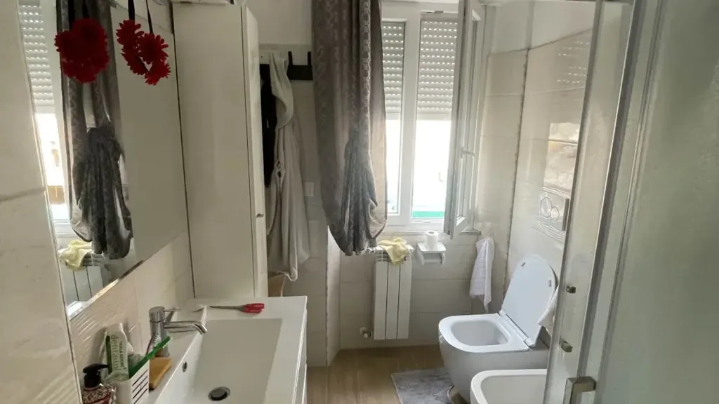 Salles de bain - Modernised Apartment with Terraces in Grosseto