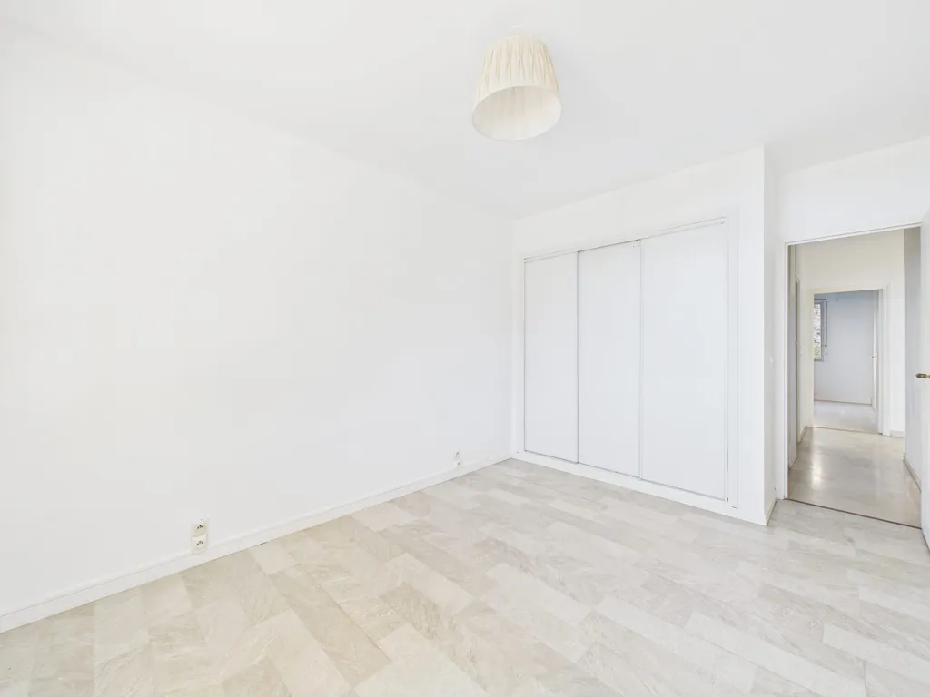 other_room