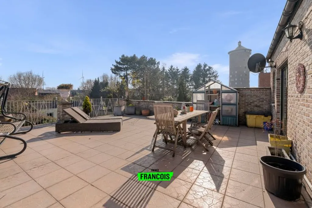 Terrass - Commercial Property with Spacious Residence in Central Location