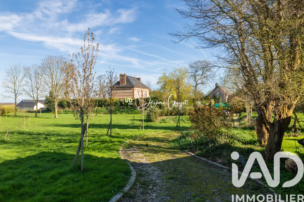 Jardin - Demeure Bourgeoise du 19ème avec Piscine à Valmont
