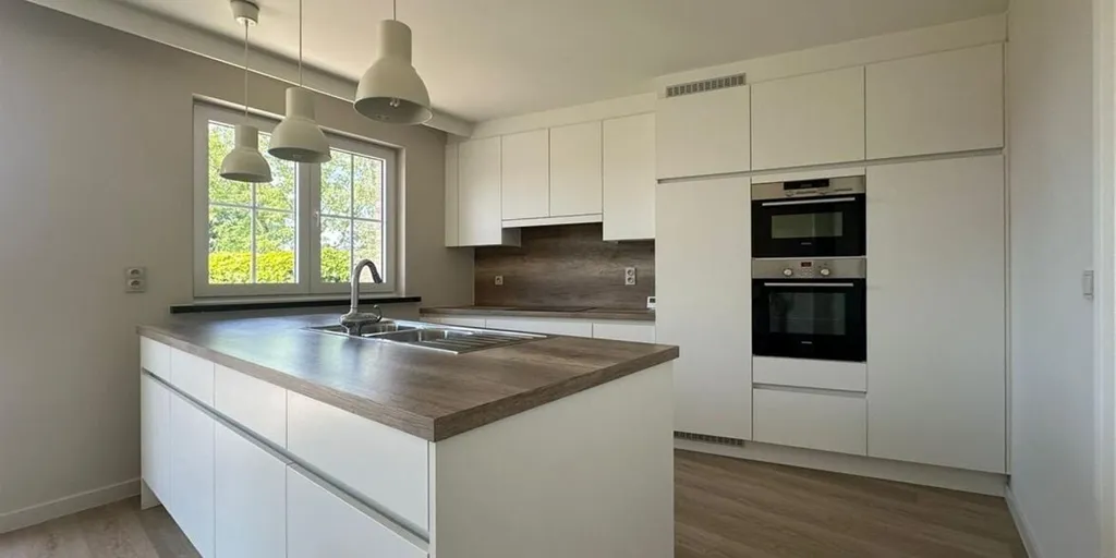 Cuisine - Duplex avec Terrasse et Jardin à Hulshout