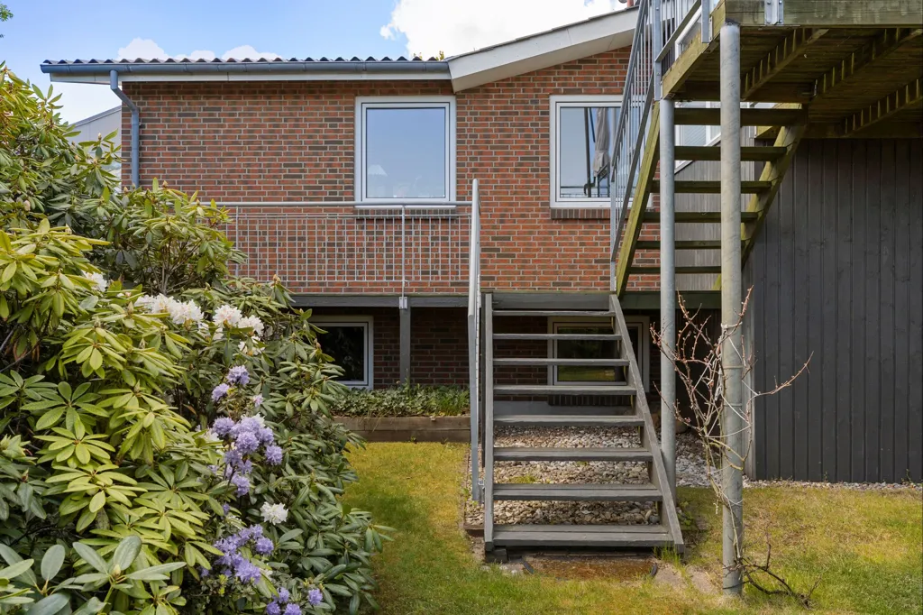 Toad - Villa with Kattegat View in Sæby