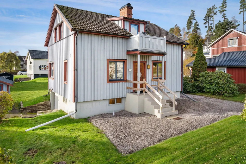 5-toaline maja asukohas Degerfors kommun