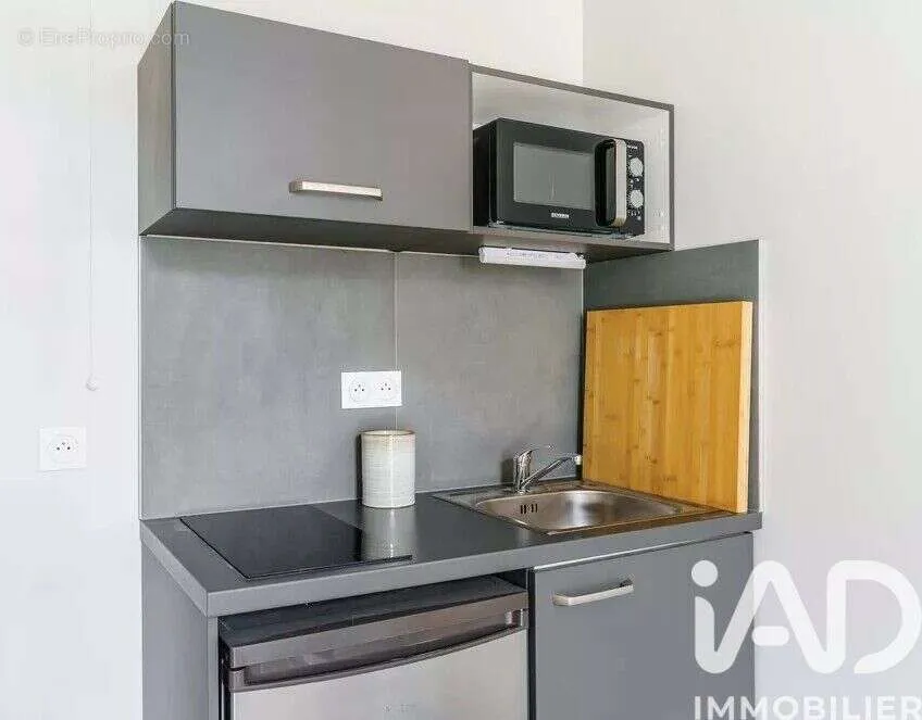 Cuisine - Studio Neuf dans Quartier Dynamique à Nancy