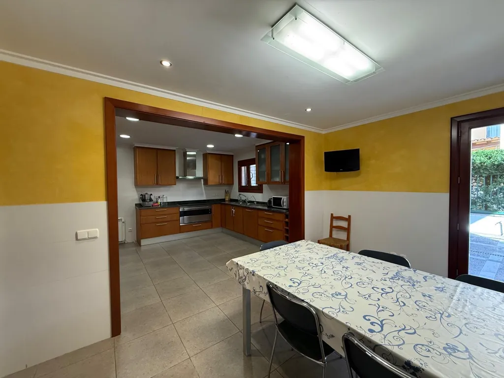 Salle à manger - Villa with Beach Proximity in Port d'Alcúdia