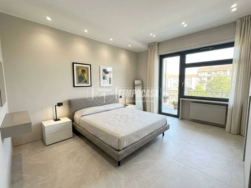 Magamistoad - Rearranged Apartment with Balcony in Collegno