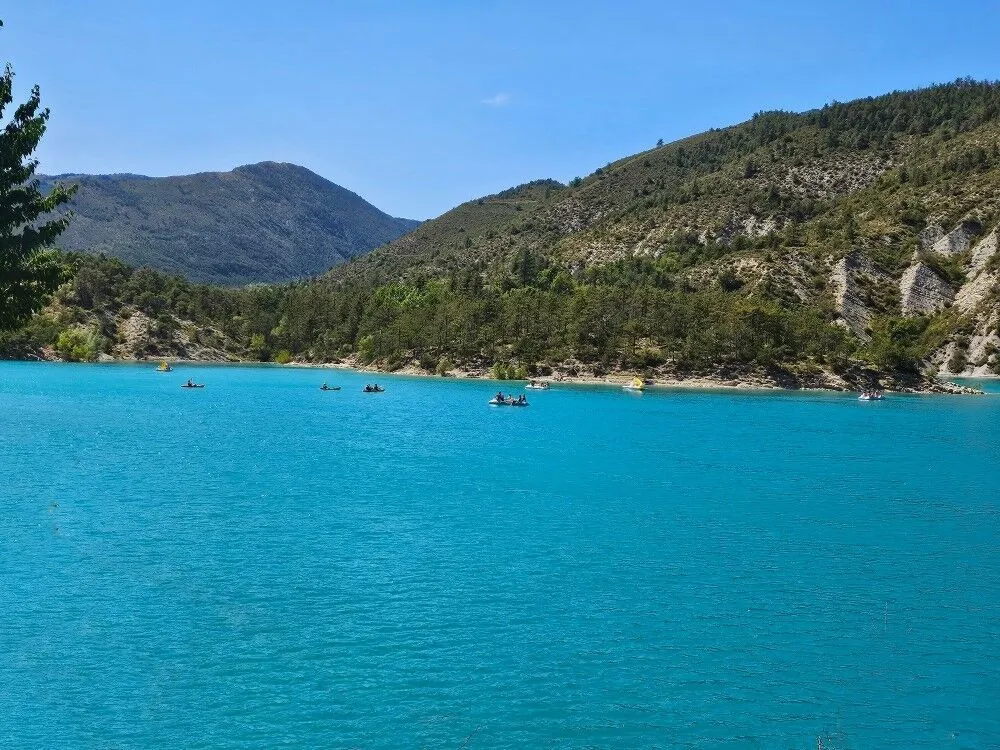 Chalet avec Terrasses près du Lac de Castillon