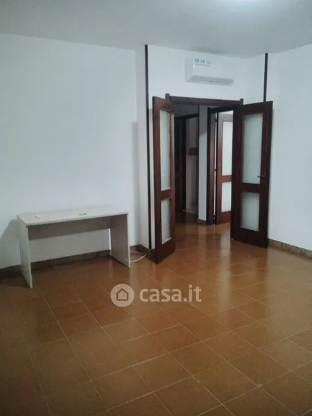 Esik - Modern Studio with Parking near Station, Pontecagnano Faiano