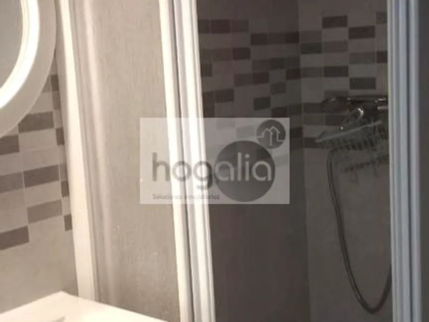 Salles de bain - Furnished Flat with Terrace in Seville