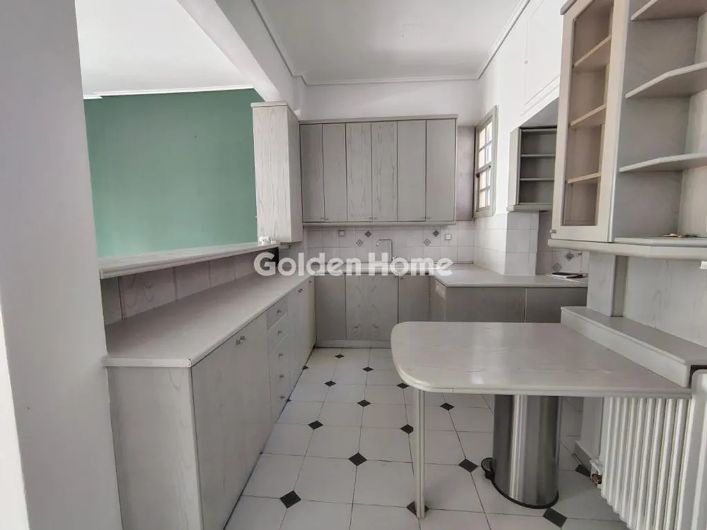 Kitchen - Bright Apartment with Balcony in Green Area