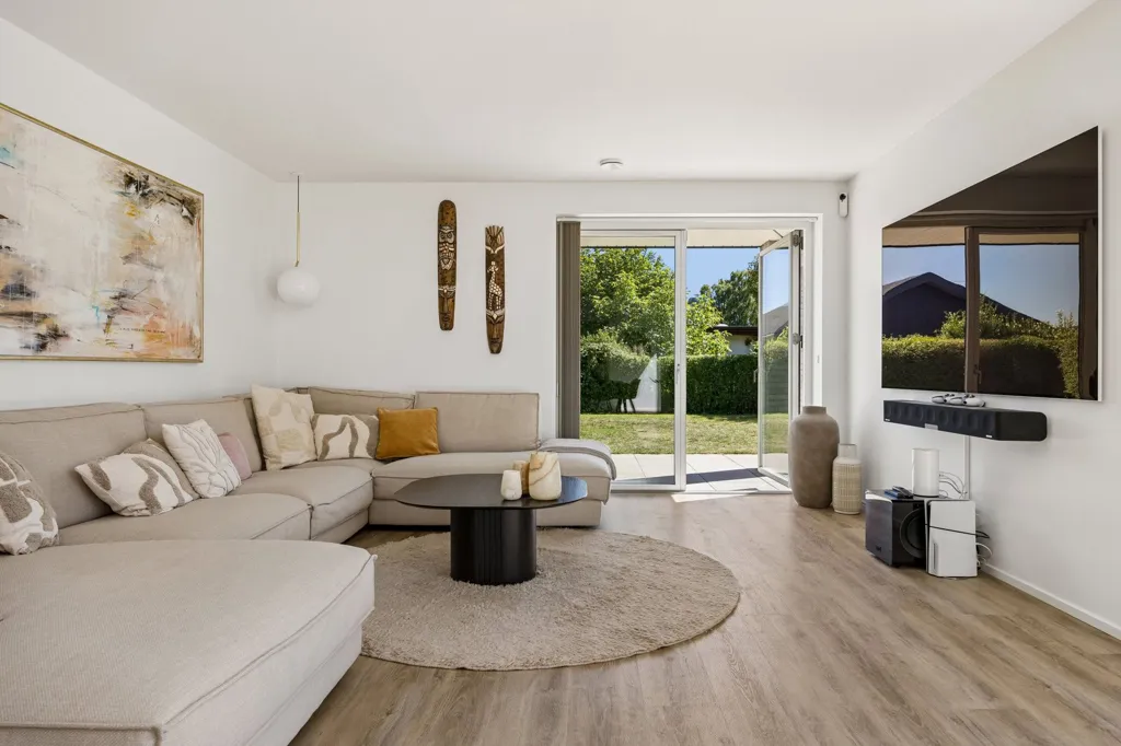 Elutuba - Contemporary Villa with Garden in Kastrup