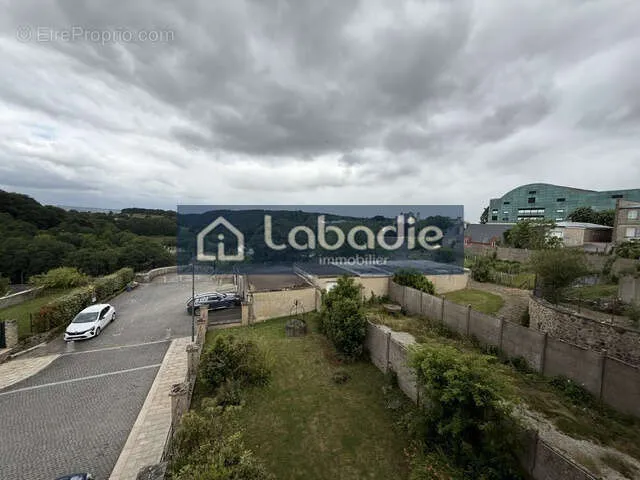 Jardin - Appartement avec balcon dans l'hyper centre de Vire