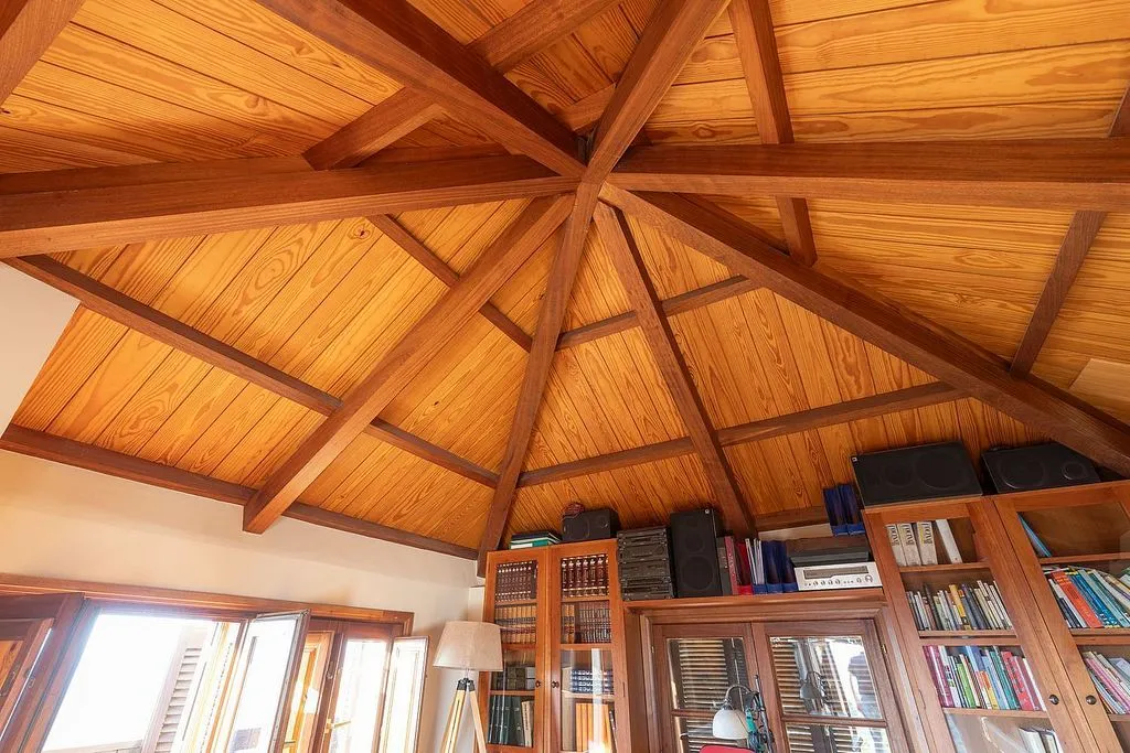Bureau - Chalet with Pool and Terrace in Nívar