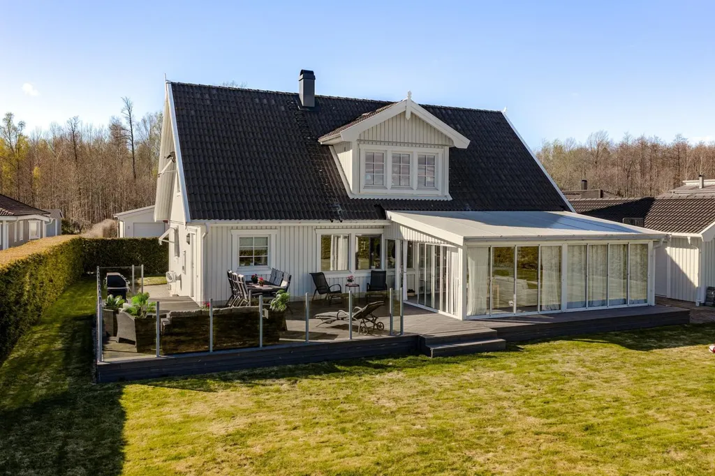 Extérieur - Villa with Garden in Motala