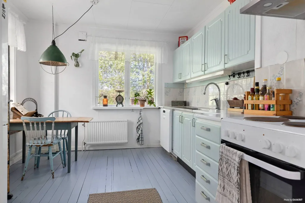 Köök - House with Garden in Åsljunga