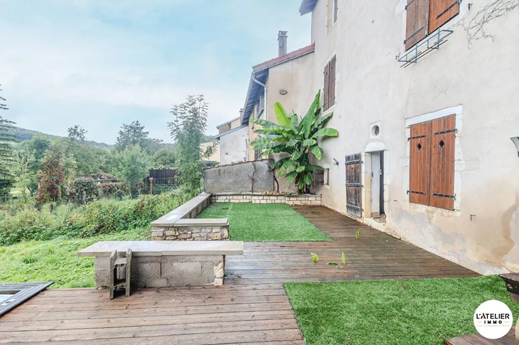 Jardin - Maison avec Dépendances à Vandeleville