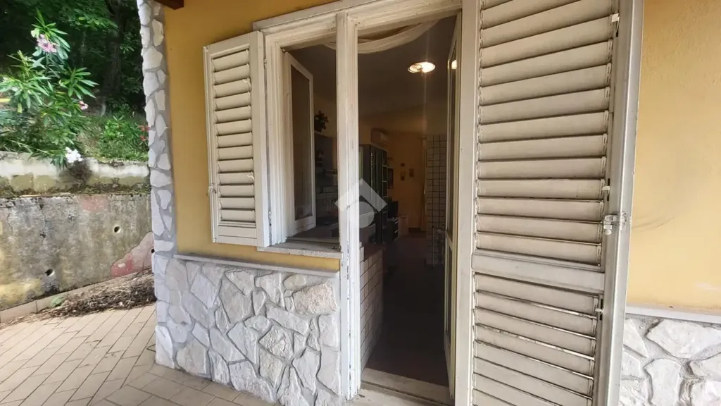 Exterior - Villa with Private Garden in Pietrastornina