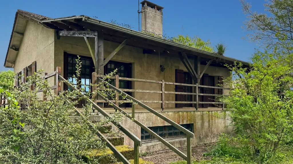 Välivaade - Individual House with Large Garden in La Force