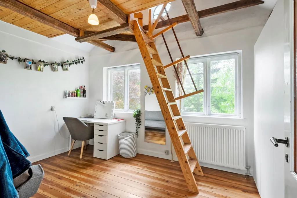 Bedrooms - Villa with Extensive Grounds in Tessebølle
