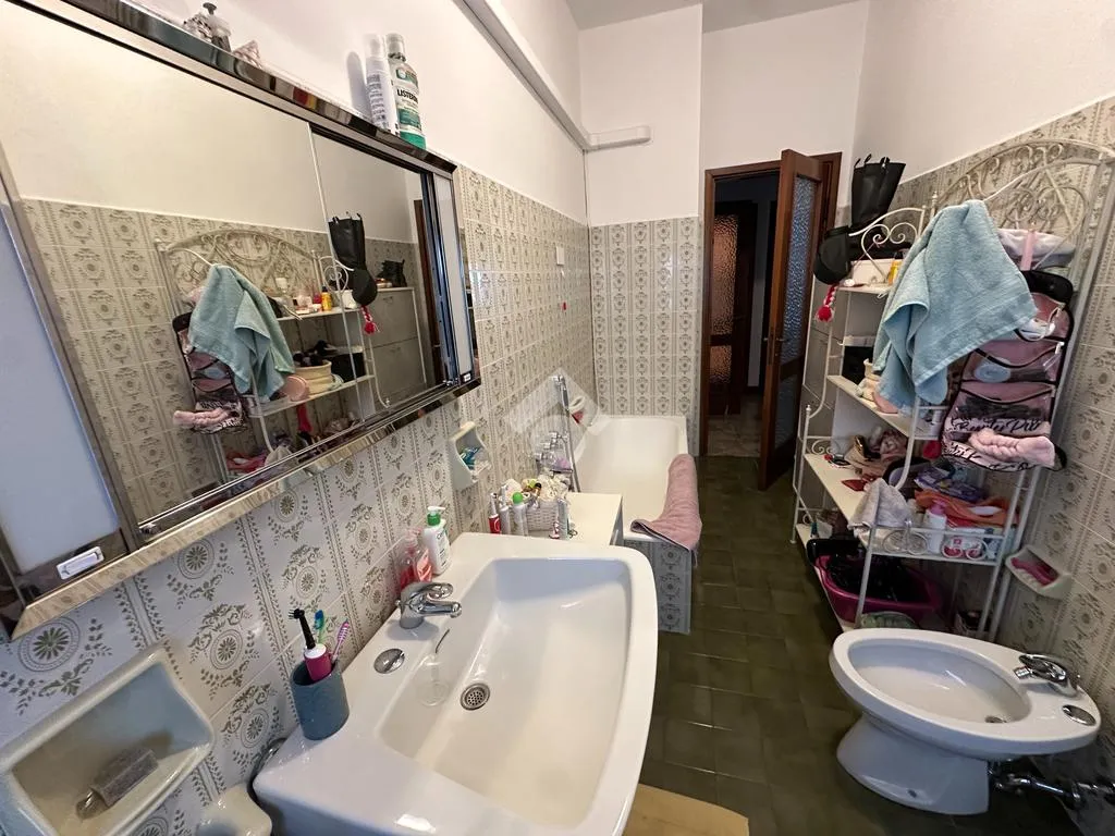 Salles de bain - Shared 4-Room Apartment near Brescia Metro
