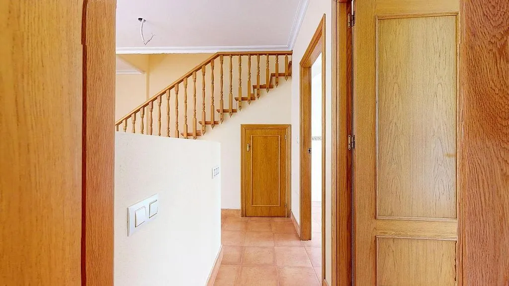 hallway_entrance