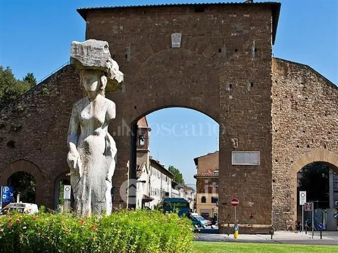 Rustic Villa with Garden in Florence