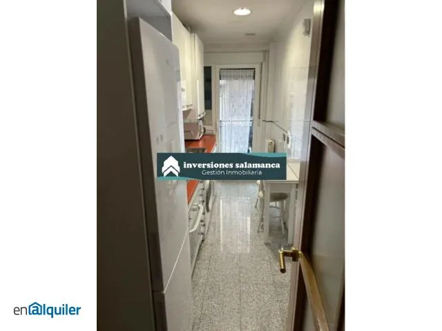 Cuisine - Ample Flat with Balcony in City Centre