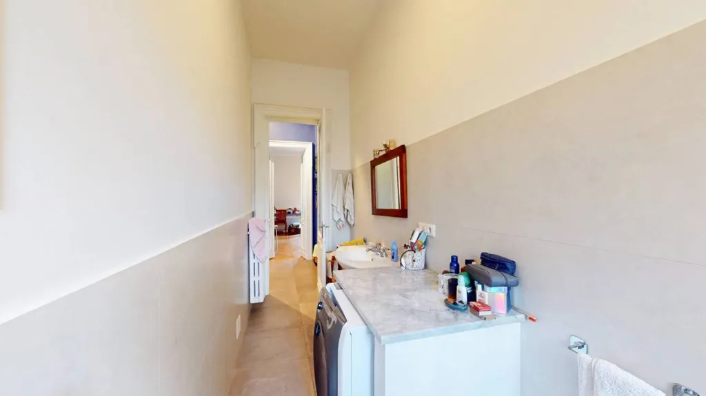 Salles de bain - Trilocale with Balcony in Turin