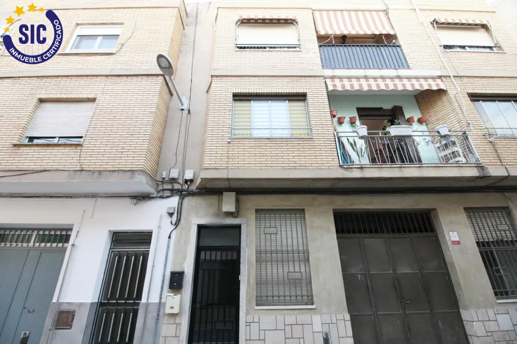 Välivaade - First Floor Flat with Balcony in Benlliure