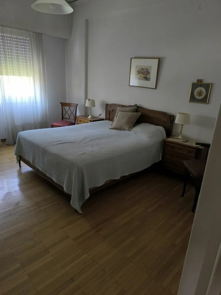 Magamistoad - Front-Facing Apartment near National Museum, Athens