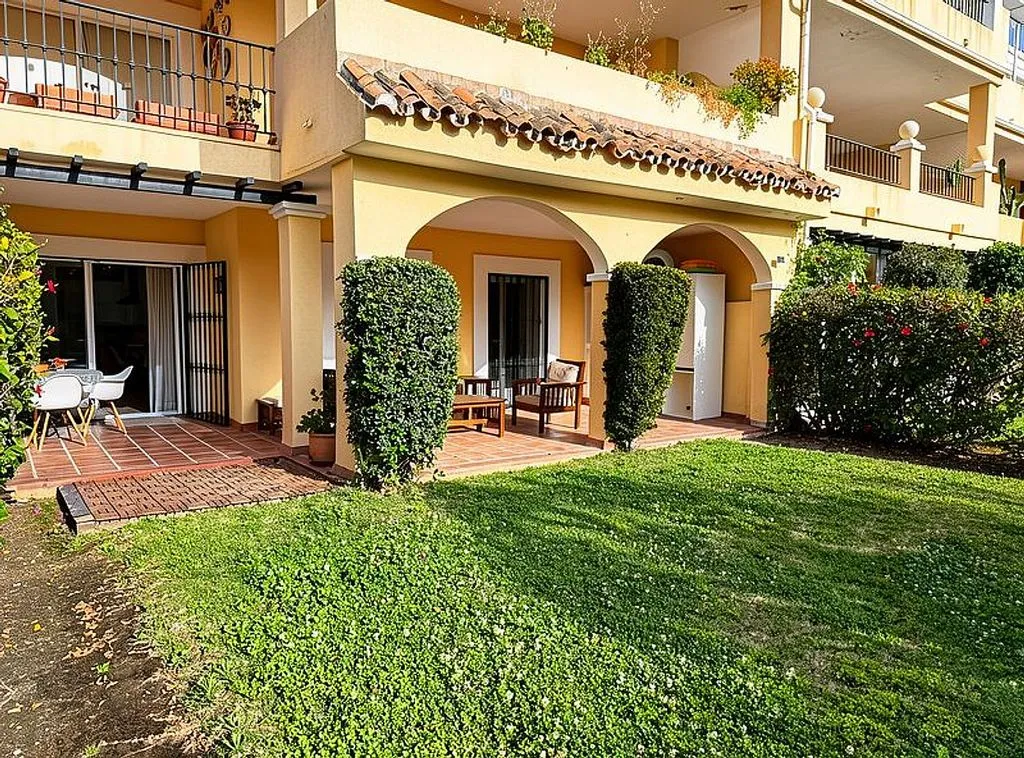Jardin - T2 Apartment with Pool in Benahavís