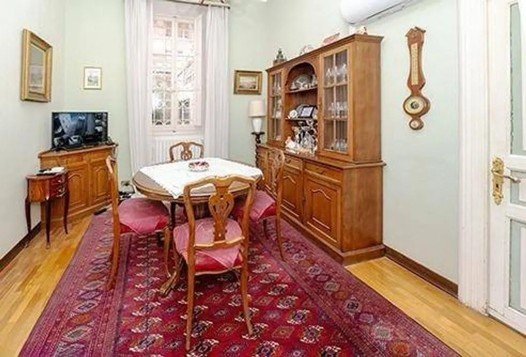 Salle à manger - 19th-Century Villa with Sea View in Imperia