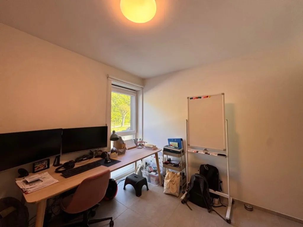 Bureau - Appartement Neuf avec Terrasse à Libramont-Chevigny