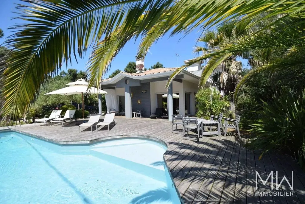 Piscine - Villa Luxueuse avec Piscine à Cap Ferret