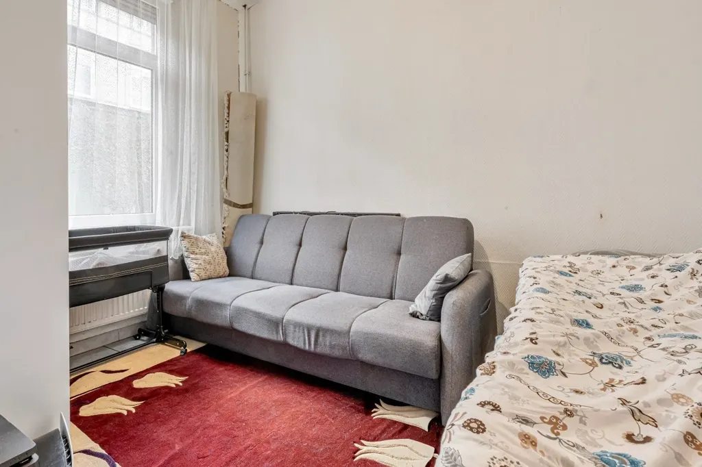 Magamistoad - 2-Storey Terraced House with West Garden in Ledeberg