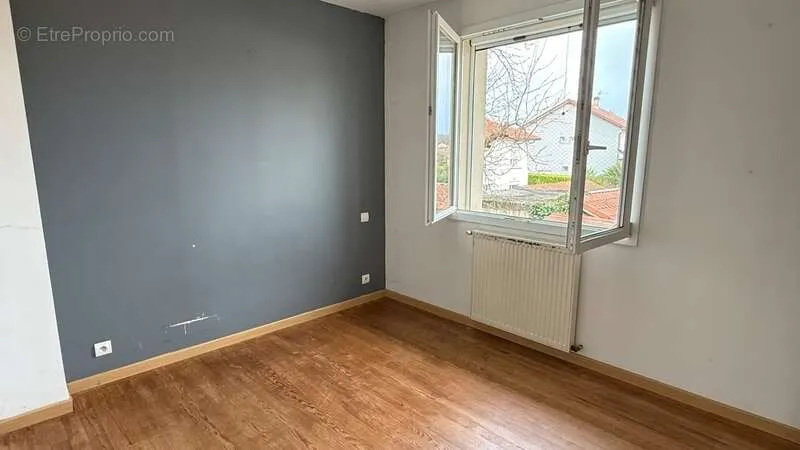 other_room