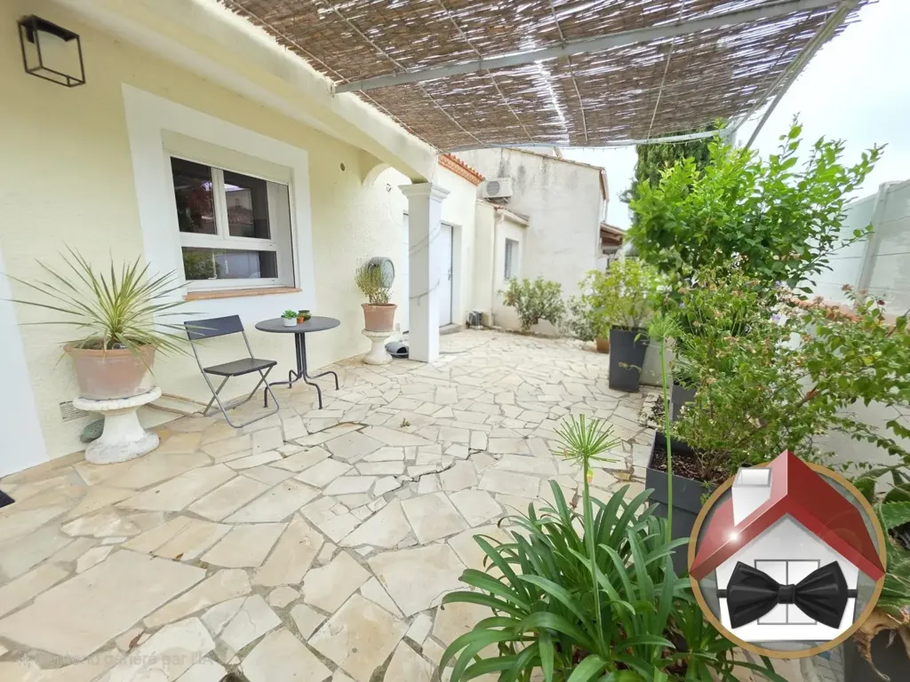 Terrace - Fully Renovated House with Pool in Lavérune