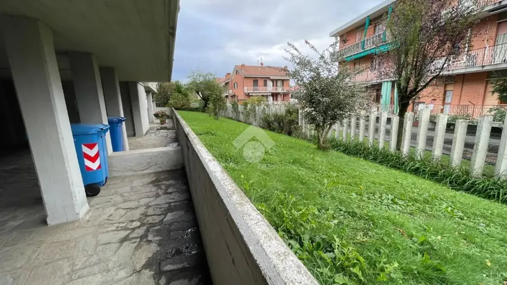 Välivaade - Apartment with Garden in Rivalta Di Torino