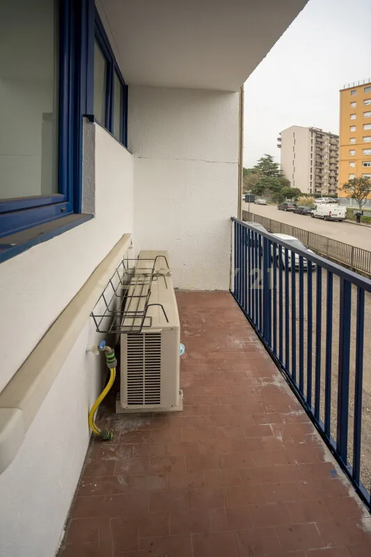 Balcon - Fully Rented Apartment with Central Park in Verona