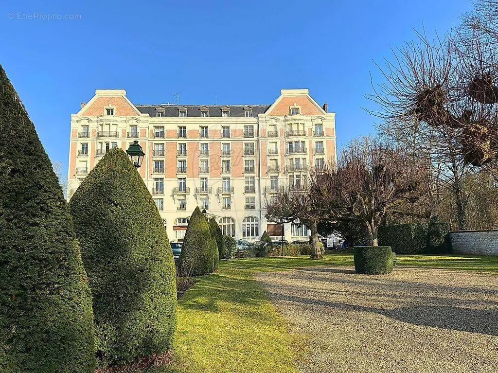 Esterno - Luxury Apartment with Park Access in Chantilly