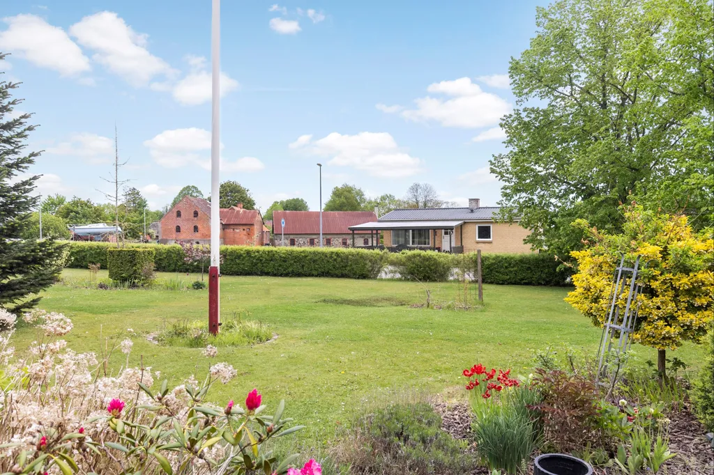 Jardin - Fenced Villa with Garden in Fårup